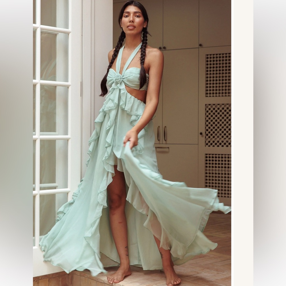 Selfie Leslie Santiago Cut-Out Ruffle Maxi Dress Sage Large - Picture 5 of 8